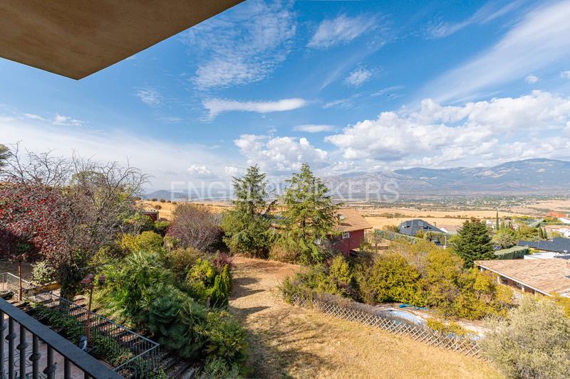 Foto ce518734-759e-4c8e-aaa8-ac2d36a2fbad. Maison avec chauffage parking piscine dans Soto del Real