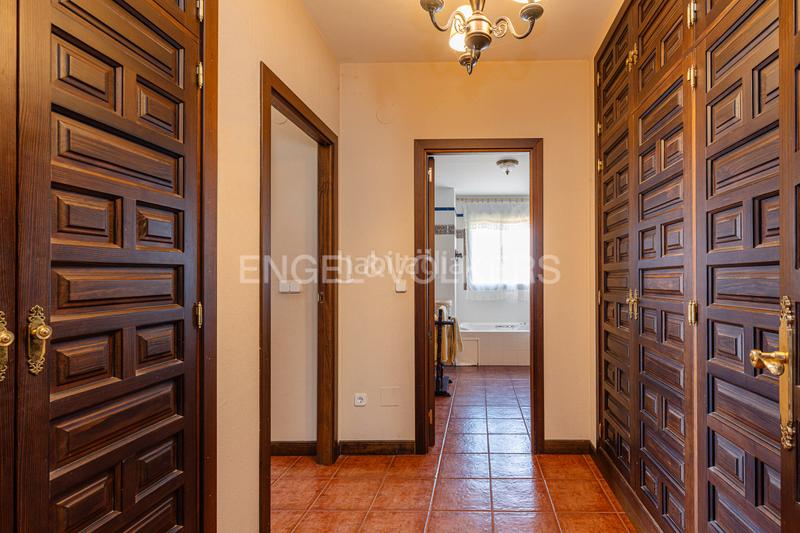 Foto e75f8dd1-0767-440d-b3c2-a8d4f2967811. Maison avec chauffage parking piscine dans Soto del Real