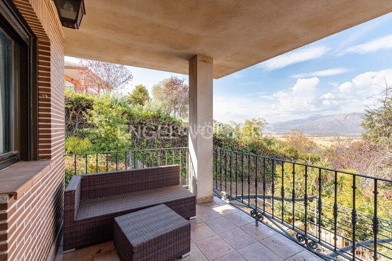 Foto f685182c-9b74-438a-8d08-7c858e26b069. Maison avec chauffage parking piscine dans Soto del Real