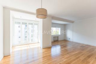 Lloguer Apartament a Hispanoamérica-Bernabéu. Maravillosa vivienda familiar de tres dormitorios en la calle se