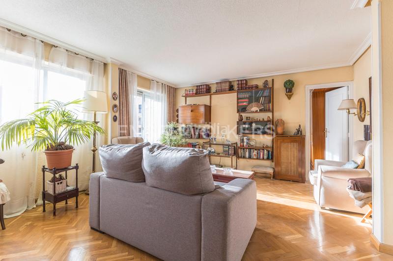 Foto 9950fe91-6033-4bed-9823-007abe721a90. Apartament amb calefacció a Pacífico Madrid