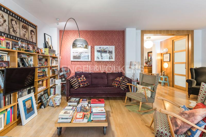 Foto 464ba6d1-ea86-4dd9-b958-65d7f898bc24. Piccolo appartamento con riscaldamento piscina in Madrid