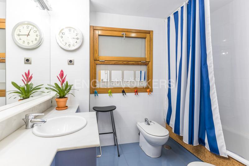 Foto e4ac66e4-c520-4e21-bfda-da6e3cb6857f. Piccolo appartamento con riscaldamento piscina in Madrid