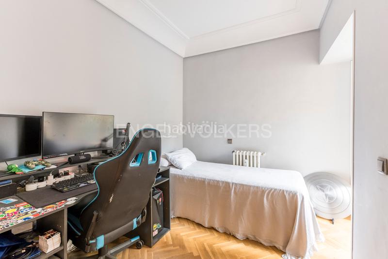 Foto 21901bf4-34df-49a1-b518-72664b08af65. Apartamento encantador piso en Nueva España en Nueva España Madrid