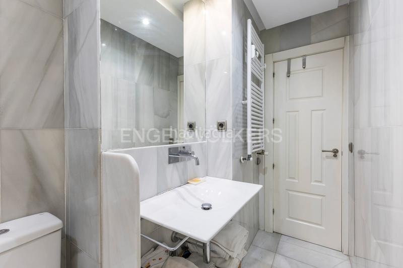 Foto 97b3f9fa-14a8-454c-bf7d-6ead9a7c5f05. Apartamento encantador piso en Nueva España en Nueva España Madrid