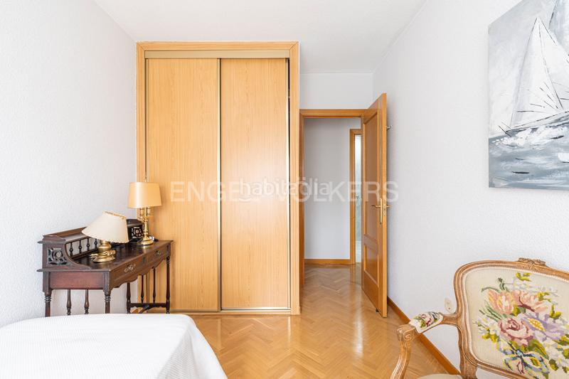 Foto 351d302f-0b02-4d95-a91b-74785e343055. Apartamento espectacular ático con vistas a la montaña en Majadahonda