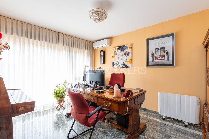 Foto 603d3835-8522-47e2-986c-50360cad86b3. Casa con riscaldamento parcheggio piscina in El Cantizal Rozas de Madrid (Las)