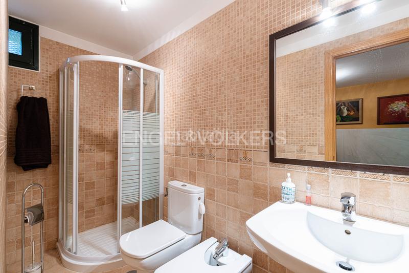 Foto 62beac55-6d74-4baf-a52b-05df95abfe0a. Casa con riscaldamento parcheggio piscina in El Cantizal Rozas de Madrid (Las)