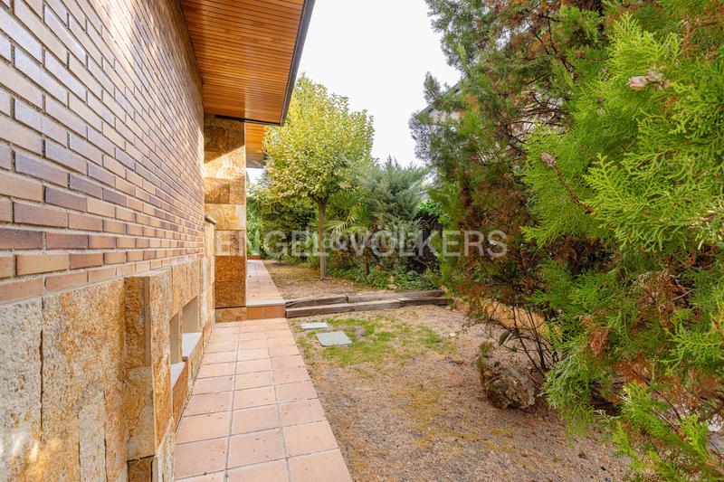 Foto 6f42fe46-5407-4377-b83a-4bd04fbaae35. Casa con riscaldamento parcheggio piscina in El Cantizal Rozas de Madrid (Las)