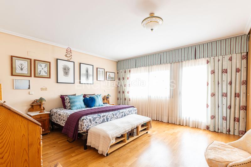 Foto 6f933a0c-dc50-4bb0-849c-96d4765ae5cd. Casa con riscaldamento parcheggio piscina in El Cantizal Rozas de Madrid (Las)