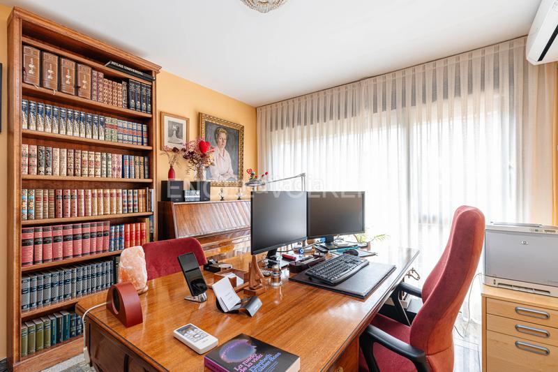 Foto c892c139-4d7f-446d-808e-247e505d861d. Casa con riscaldamento parcheggio piscina in El Cantizal Rozas de Madrid (Las)