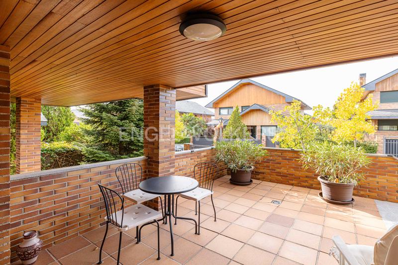 Foto f431b76a-cc86-4831-b3df-4a944f3599eb. Casa con riscaldamento parcheggio piscina in El Cantizal Rozas de Madrid (Las)