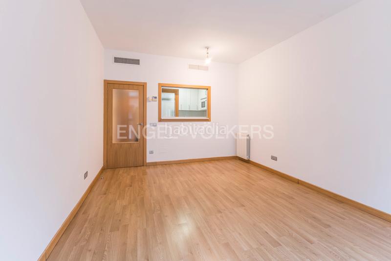 Foto 52d3c38c-ddd1-4d1e-9c7b-fc4b90a7193b. Lloguer apartament amb calefacció aparcament a Ríos Rosas-Nuevos Ministerios Madrid