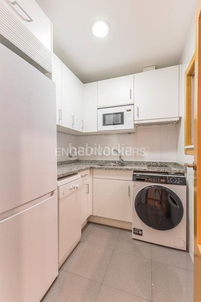 Foto 7a448dda-75e7-480b-93e5-49da571deee7. Miete appartement mit heizung parking in Ríos Rosas-Nuevos Ministerios Madrid