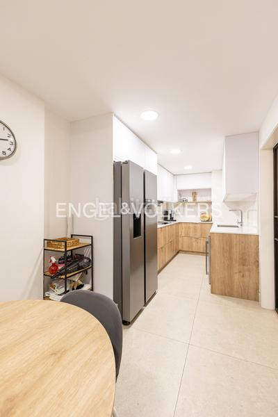 Foto 62ccb995-dc89-460d-a89b-42af41fbd32a. Apartment with heating parking pool in Monte el Pilar Majadahonda