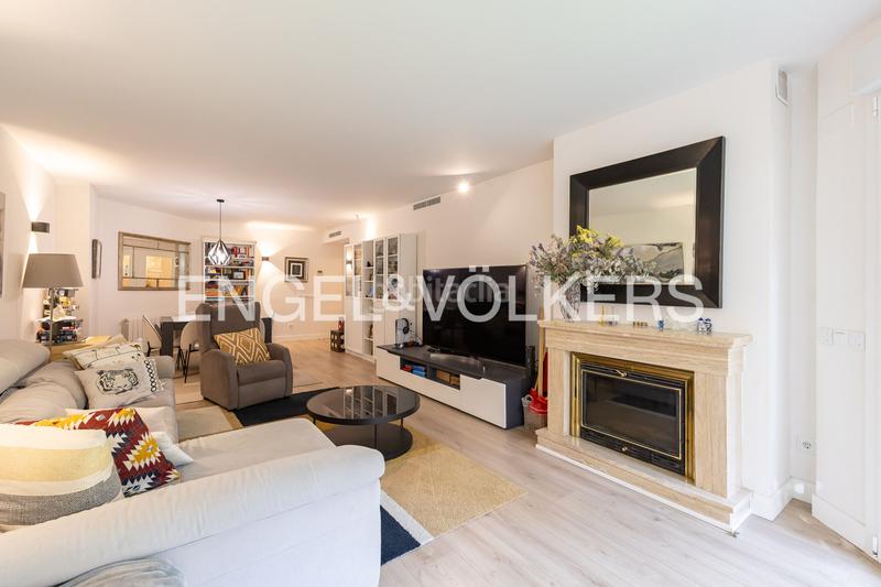 Foto 868015f1-79b3-43ef-bc2f-dc4ef3645af3. Apartment with heating parking pool in Monte el Pilar Majadahonda