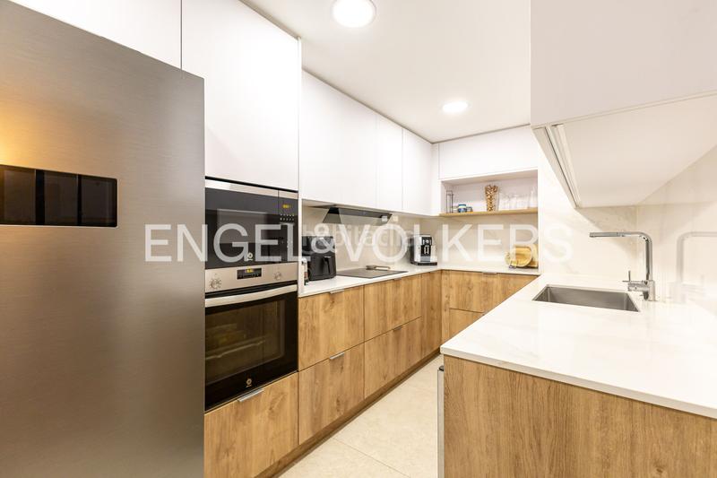 Foto b9d2ac1a-cd87-4124-bf58-8f93a320f33e. Apartment with heating parking pool in Monte el Pilar Majadahonda