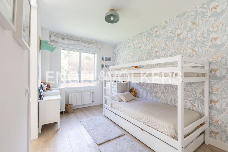 Foto de5ec847-5e21-4e2e-8ea8-d938ce7406c0. Apartment with heating parking pool in Monte el Pilar Majadahonda