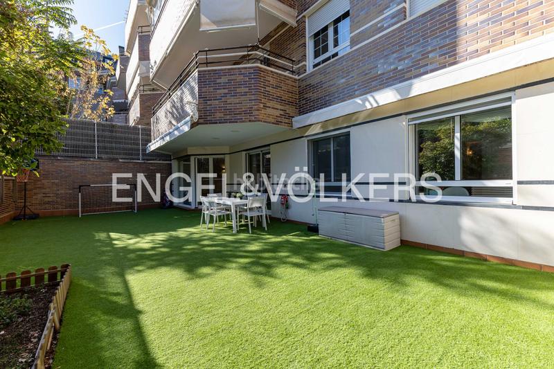 Foto e7cdeb1e-2719-4f37-a8b3-99a75c923b10. Apartment with heating parking pool in Monte el Pilar Majadahonda