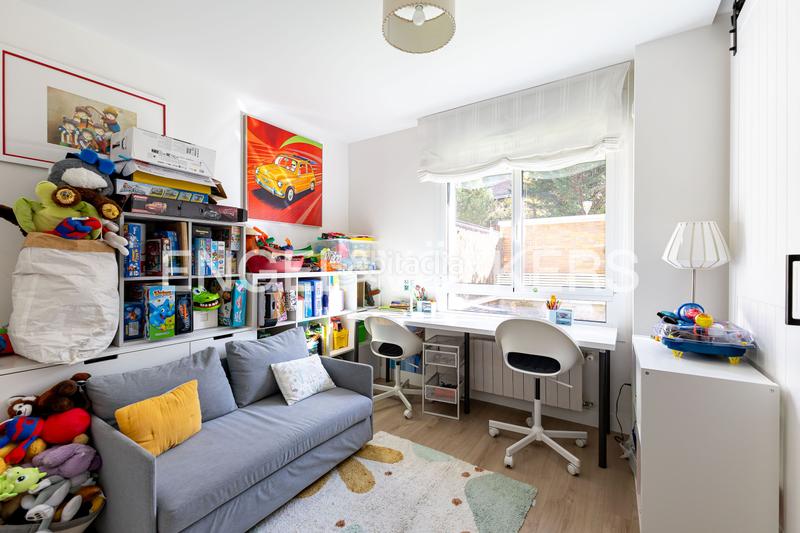 Foto f05c9dad-b195-4b63-927c-6e09ca6c3050. Apartment with heating parking pool in Monte el Pilar Majadahonda