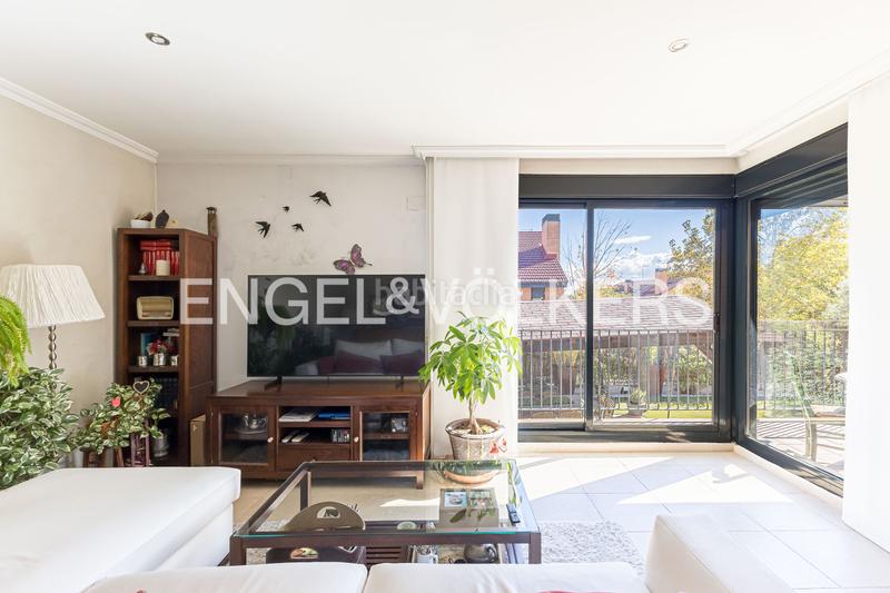 Foto 7858f8e2-6a64-4c09-b6e1-0755bf6d532f. Casa adossada amb calefacció aparcament piscina a Paracuellos de Jarama