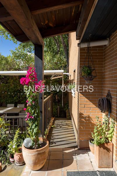 Foto ce0740bb-6da7-4c5c-9b30-ca488ad0ad4d. Casa adossada amb calefacció aparcament piscina a Paracuellos de Jarama