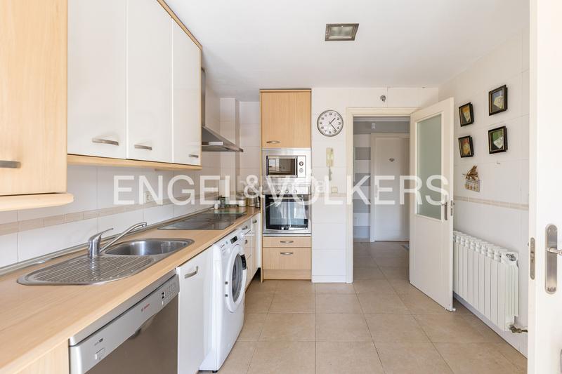 Foto d6e43771-0606-431a-be63-9c1436acc89b. Casa adossada amb calefacció aparcament piscina a Paracuellos de Jarama