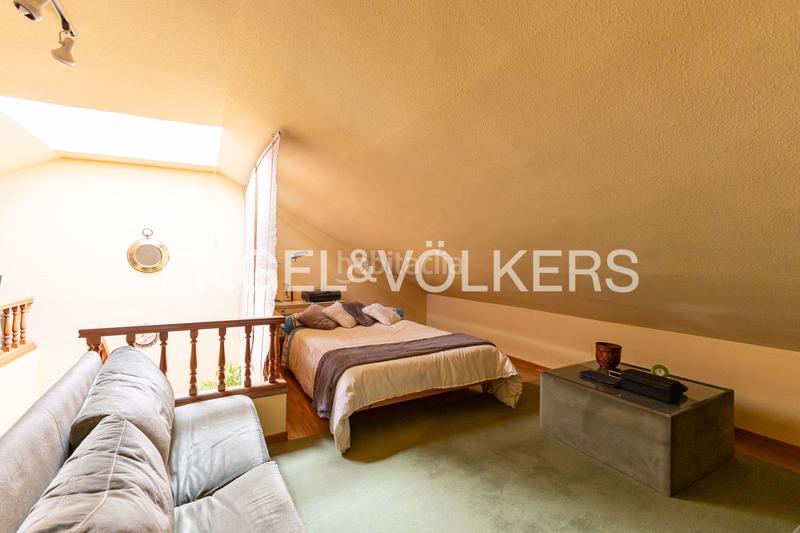 Foto 1371ecb1-d622-45b8-954f-433c948bf79d. Casa a schiera con riscaldamento parcheggio piscina in Madrid