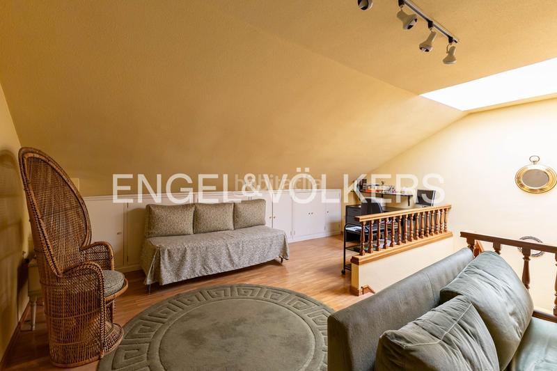 Foto a4a4742b-8886-400a-97d4-b21960a30526. Casa a schiera con riscaldamento parcheggio piscina in Madrid