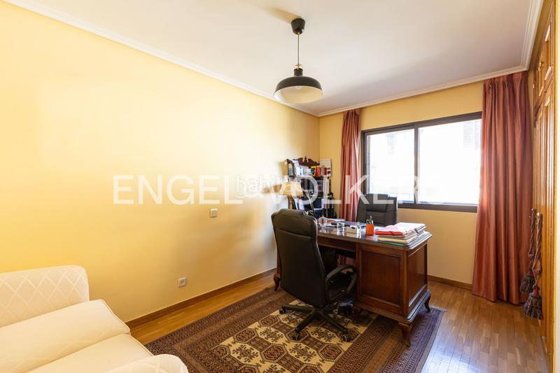 Foto ef638d70-5b48-4721-8811-cc1d045d00f7. Casa a schiera con riscaldamento parcheggio piscina in Madrid