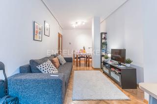 Affitto Piccolo appartamento in Guindalera. Vivienda con zona social amplia y luz natural en guindalera