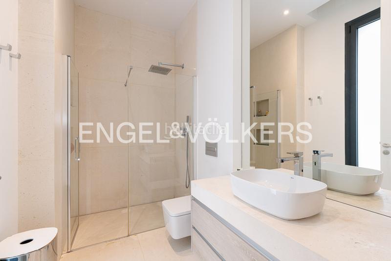 Foto 2c5d92b8-168c-4954-9d45-1c672a92dc66. Casa amb calefacció piscina a Aravaca Madrid