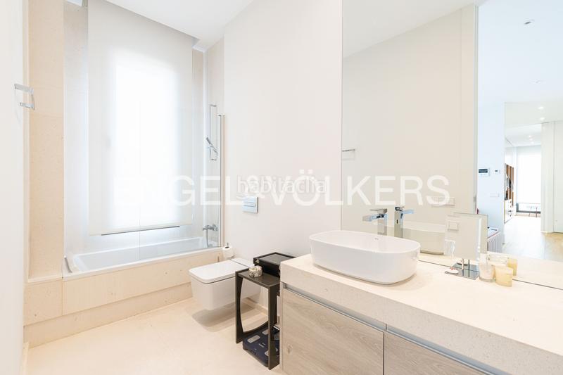 Foto 7ecd3bc5-f332-4ce4-a503-43a094ab8d6a. Casa amb calefacció piscina a Aravaca Madrid