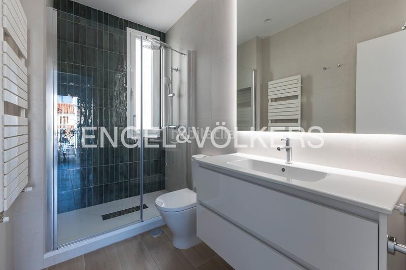 Foto 421f7f64-6bae-49e1-9efd-fee1ace3a88f. Alquiler apartamento luminoso, recién reformado, a estrenar, ubicación excelente en chamberí en Madrid