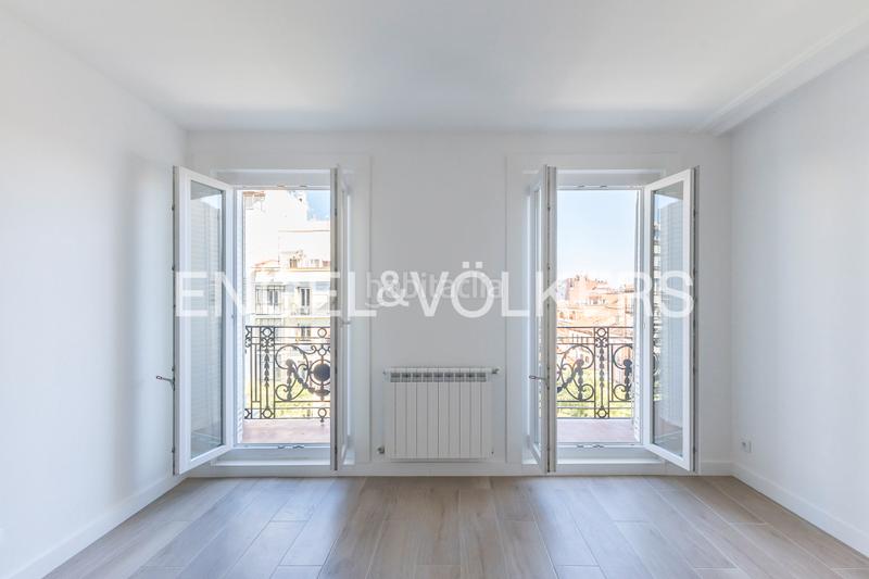 Foto 529f60e2-d034-4fd5-8e5f-82140e0cbfa0. Alquiler apartamento luminoso, recién reformado, a estrenar, ubicación excelente en chamberí en Madrid