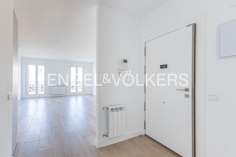 Foto 260cd02a-8697-4df8-a69c-db6edf1e7fac. Rent apartment with heating in Trafalgar Madrid