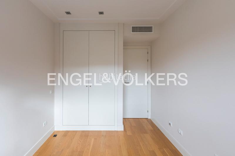 Foto eb878201-fae9-4c5f-960f-13b4c830282a. Appartement mit heizung parking pool in Legazpi Madrid