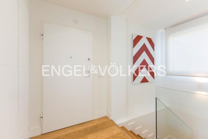 Foto 423101b4-2c18-48cc-8800-c442b5a81032. Affitto attico con riscaldamento parcheggio piscina in Madrid