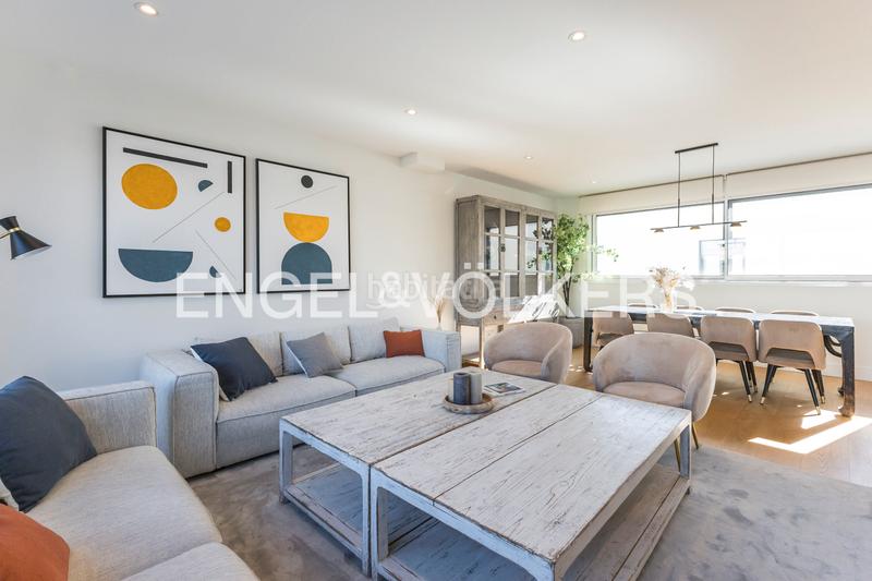 Foto 42fa1c89-456f-44b3-9c04-bf505c0450d1. Affitto attico con riscaldamento parcheggio piscina in Madrid