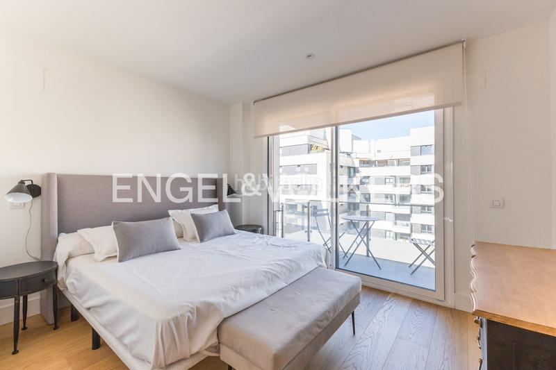 Foto 83b907af-a3a5-4ab5-b78d-c53377aac20d. Location attique avec chauffage parking piscine dans Madrid