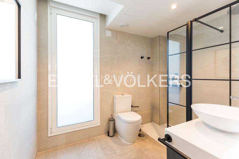 Foto d4736fcb-413c-4968-a438-abe43fc52de6. Location attique avec chauffage parking piscine dans Madrid