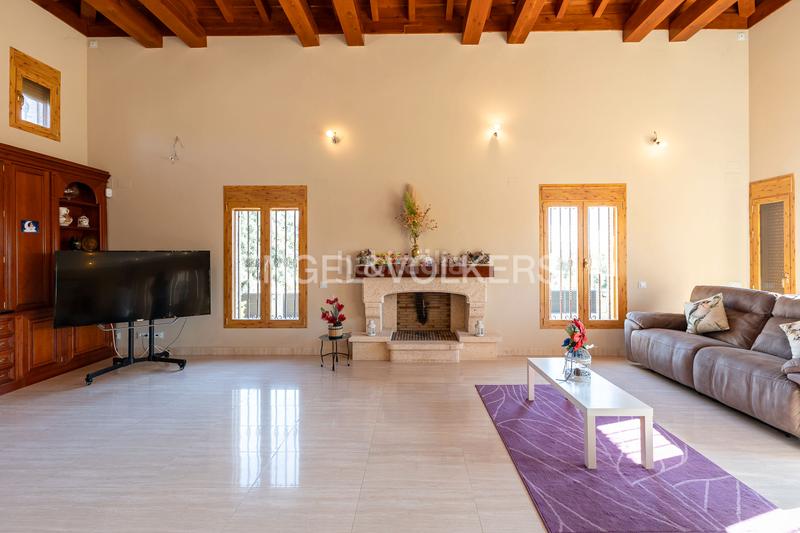 Foto 2cc66705-0991-4415-bb7e-fc4e4e2662cd. Casa con riscaldamento parcheggio piscina in El Bosque Villaviciosa de Odón