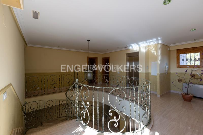 Foto a38468d3-f5f2-4565-9a34-195e181dd619. Casa con riscaldamento parcheggio piscina in El Bosque Villaviciosa de Odón