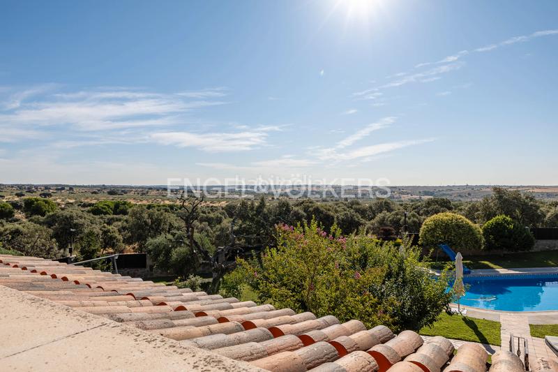 Foto c7a10e53-d3a7-463b-9610-e6fd7c4760ad. Casa con riscaldamento parcheggio piscina in El Bosque Villaviciosa de Odón