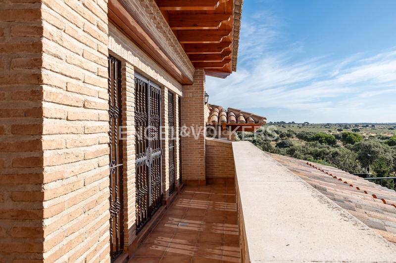 Foto c8d605d9-845b-47ee-94c9-5aa596b6f1d7. Casa con riscaldamento parcheggio piscina in El Bosque Villaviciosa de Odón