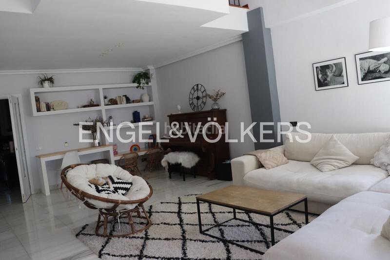 Foto b7099704-fde9-4f4d-871b-293be65fe141. Rent house with heating parking pool in Colonia Torrelodones