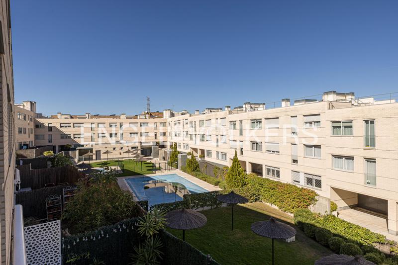 Foto df0cc5d7-3600-4c63-9987-9d918b307b65. Apartament amb calefacció aparcament piscina a Parque Empresarial Rozas de Madrid (Las)
