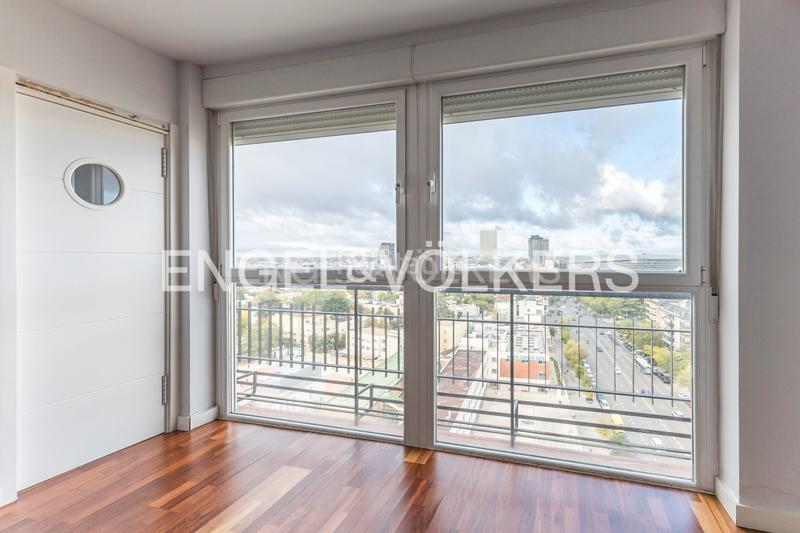 Foto 64f057fa-0045-4b89-b338-16f046e4f02f. Àtic amb calefacció a El Viso Madrid