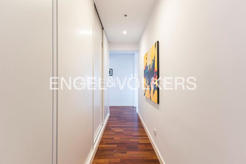 Foto bad14a94-ec28-4f4c-8e2d-16210d93545a. Àtic amb calefacció a El Viso Madrid