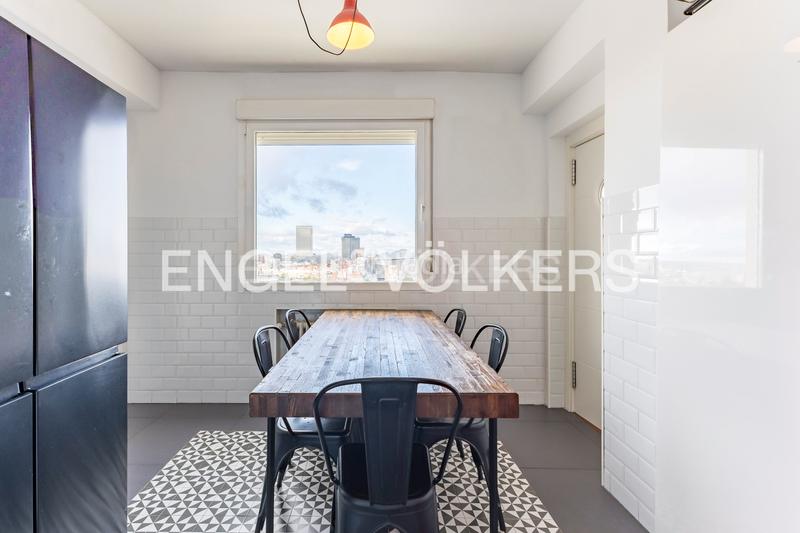 Foto bf35adc6-1113-4c2a-9926-d475ec0ab152. Àtic amb calefacció a El Viso Madrid